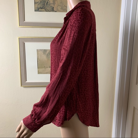 H&M Silky L/S Button Up Red Animal Print Top Sz 6 - Picture 4 of 13